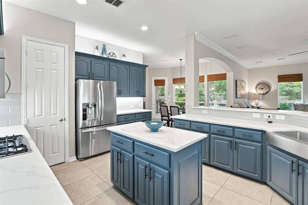 631 Karen Pass, Murphy, TX 75094