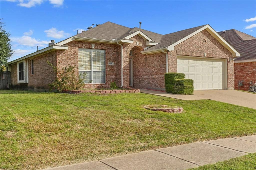 1101 Bellcrest Drive, Arlington, TX 76002 1101 Bellcrest Drive, Arlington, TX 76002