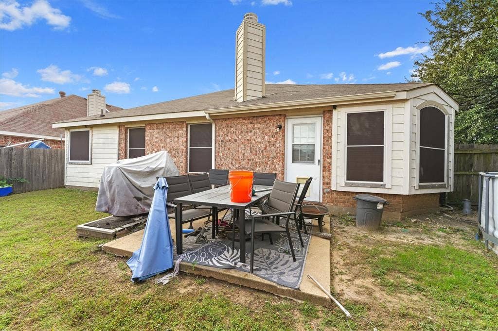 1101 Bellcrest Drive, Arlington, TX 76002 1101 Bellcrest Drive, Arlington, TX 76002