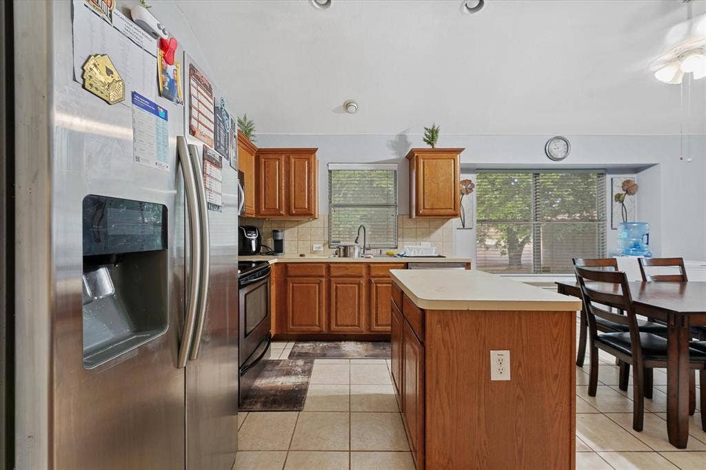 1101 Bellcrest Drive, Arlington, TX 76002 1101 Bellcrest Drive, Arlington, TX 76002