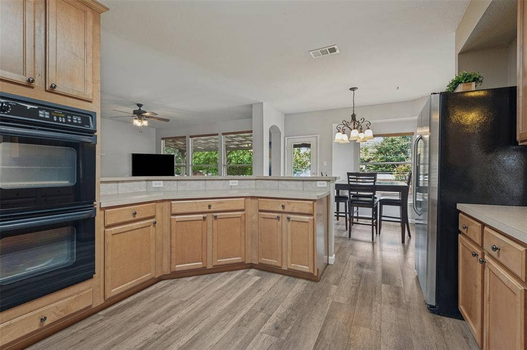 7929 Stansfield Drive, Fort Worth, TX 76137