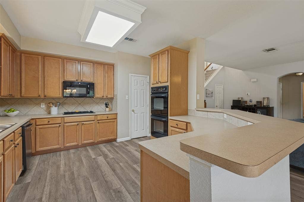 7929 Stansfield Drive, Fort Worth, TX 76137
