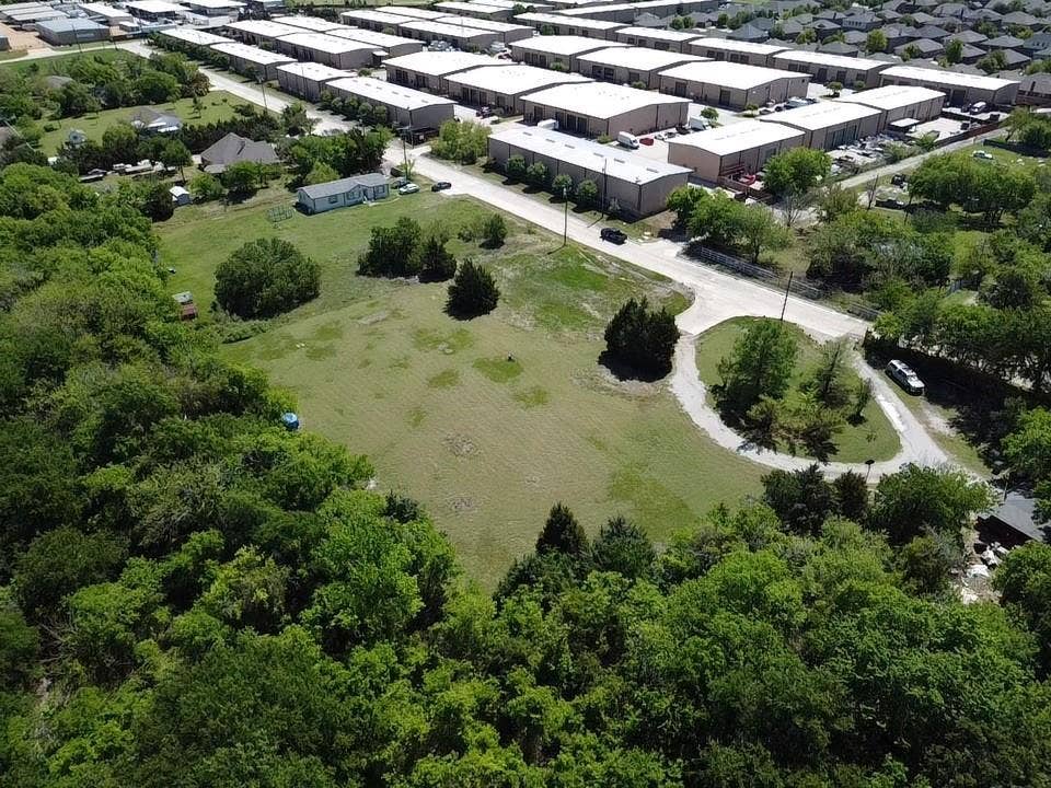 130 Sherry Lane, Hackberry, TX 75036