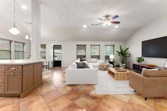 7511 Quiet Trace Ln, Pearland, TX 77581 7511 Quiet Trace Ln, Pearland, TX 77581