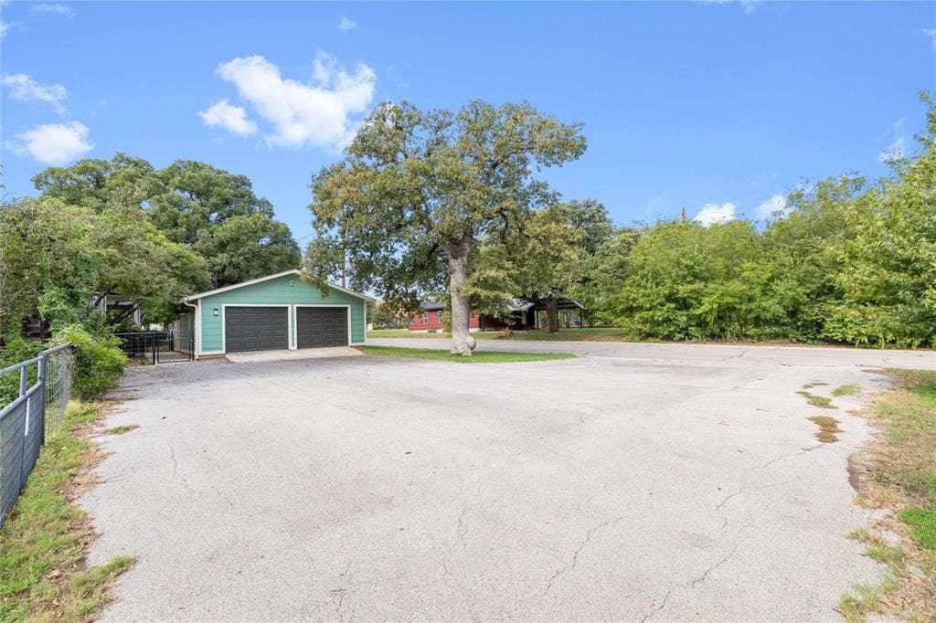 1700 Vincent, Brownwood, TX 76801