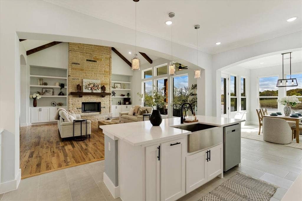 65 Red Bird Lane, Bells, TX 75414