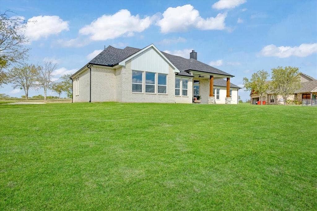 65 Red Bird Lane, Bells, TX 75414