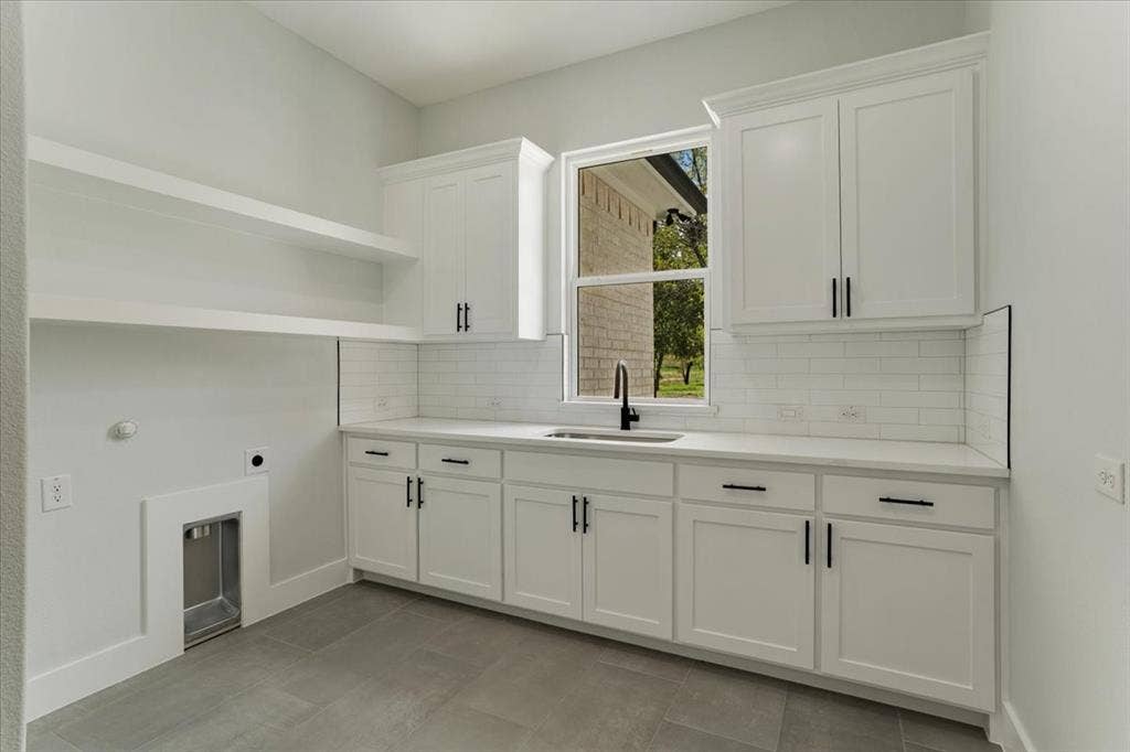 65 Red Bird Lane, Bells, TX 75414