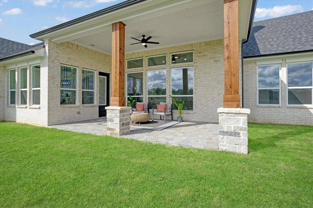 65 Red Bird Lane, Bells, TX 75414