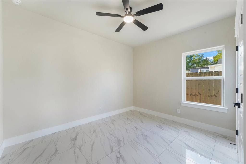 2615 25th Street, Fort Worth, TX 76106