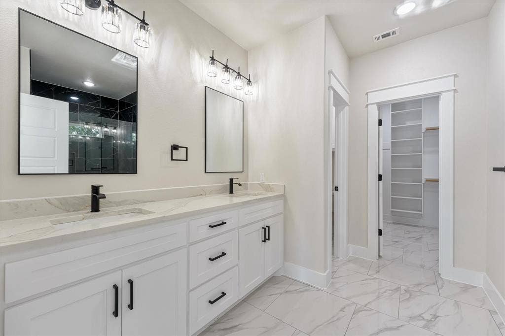 2615 25th Street, Fort Worth, TX 76106