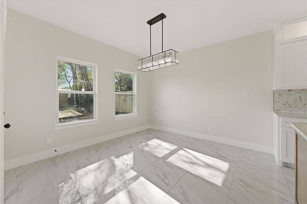 2615 25th Street, Fort Worth, TX 76106