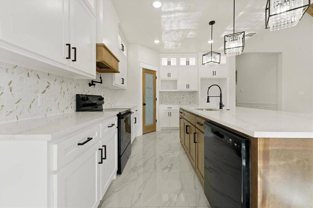 2615 25th Street, Fort Worth, TX 76106