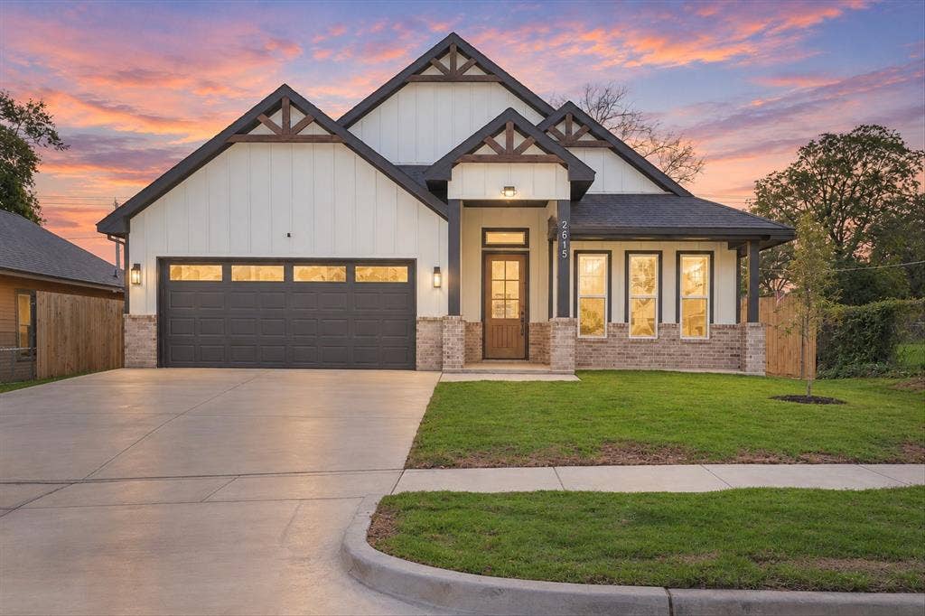 2615 25th Street, Fort Worth, TX 76106