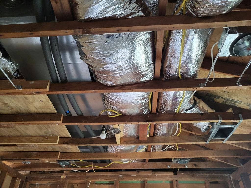 1421 Haney Lane, Mesquite, TX 75149 Celling show HVAC