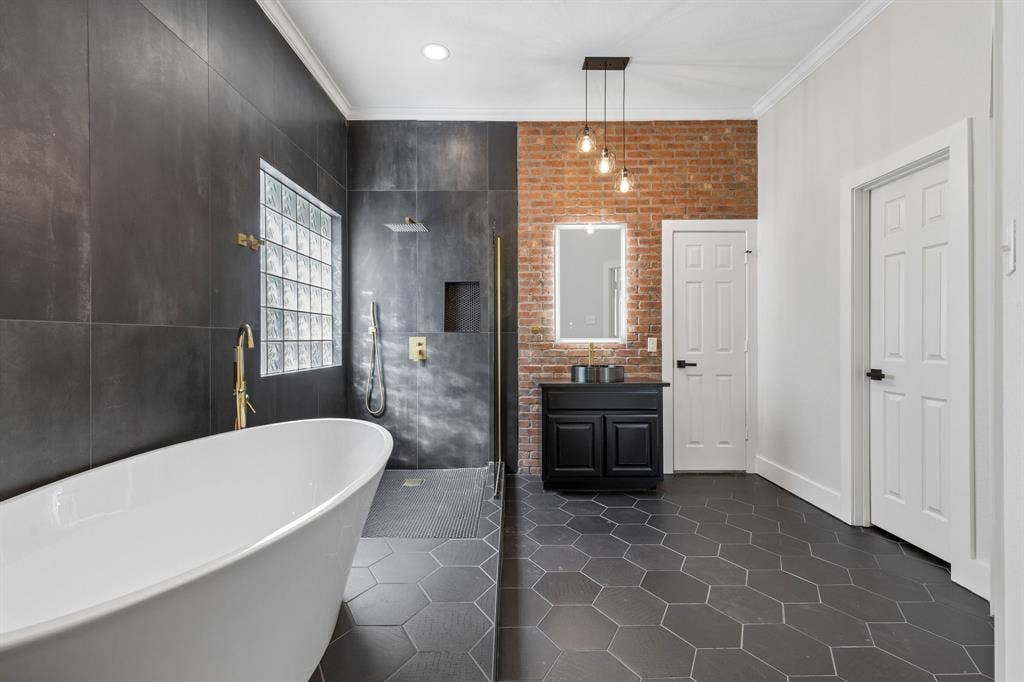 101 Deer Crossing Way, Azle, TX 76020
