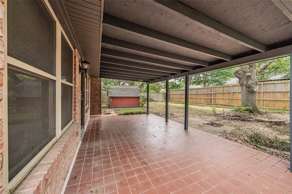1010 Purdue Drive, Arlington, TX 76012