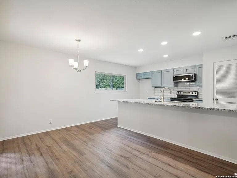 6210 Braidwood St, San Antonio, TX 78249 6210 Braidwood St, San Antonio, TX 78249