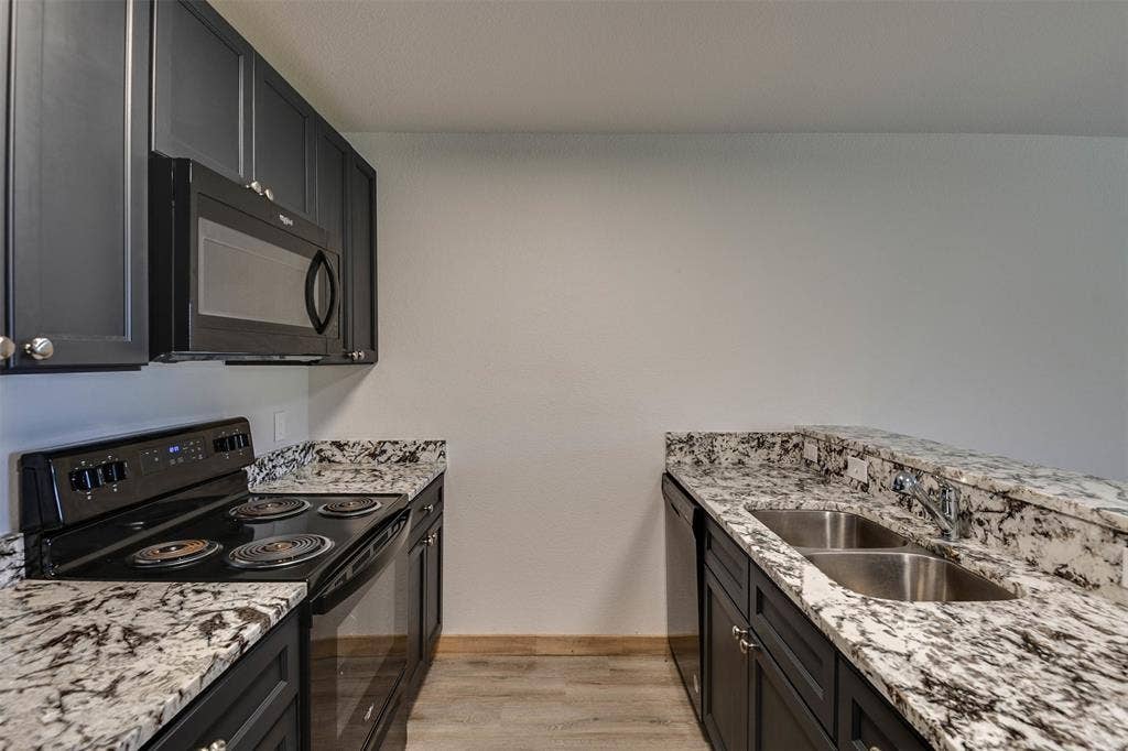 211 Davenport, Italy, TX 76651 211 Davenport, Italy, TX 76651