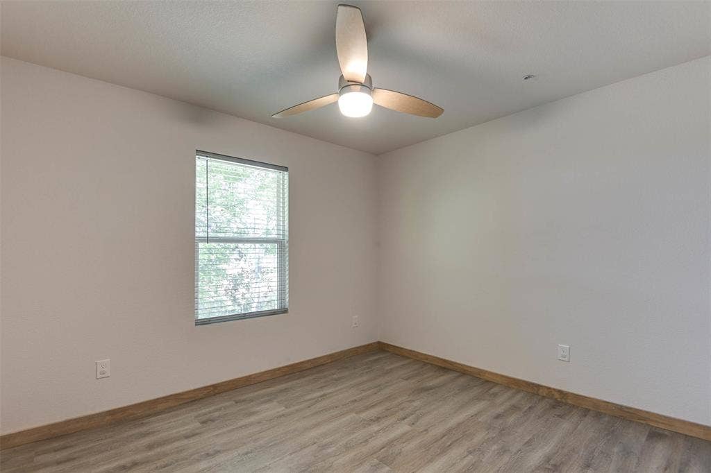 211 Davenport, Italy, TX 76651 211 Davenport, Italy, TX 76651