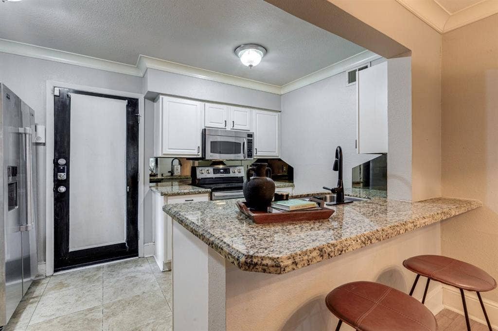 10119 Regal Park Lane, #104, Dallas, TX 75230
