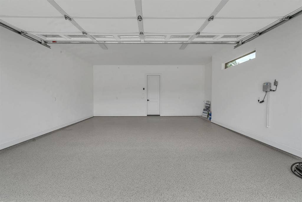 Extra deep garage with epoxy floor