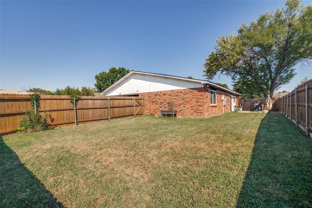 3234 Embercrest Lane, Garland, TX 75044 3234 Embercrest Lane, Garland, TX 75044