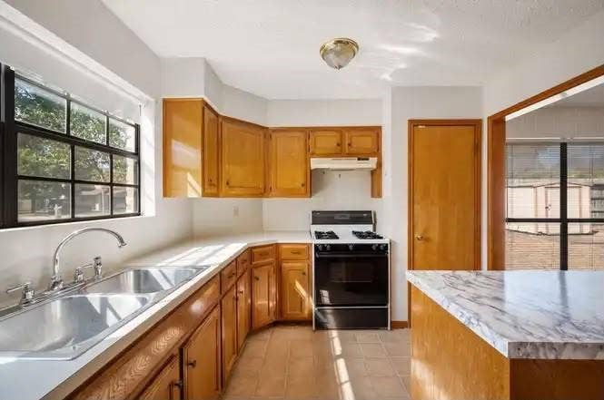 3210 Freemont Street, Round Rock, TX 78681 3210 Freemont Street, Round Rock, TX 78681