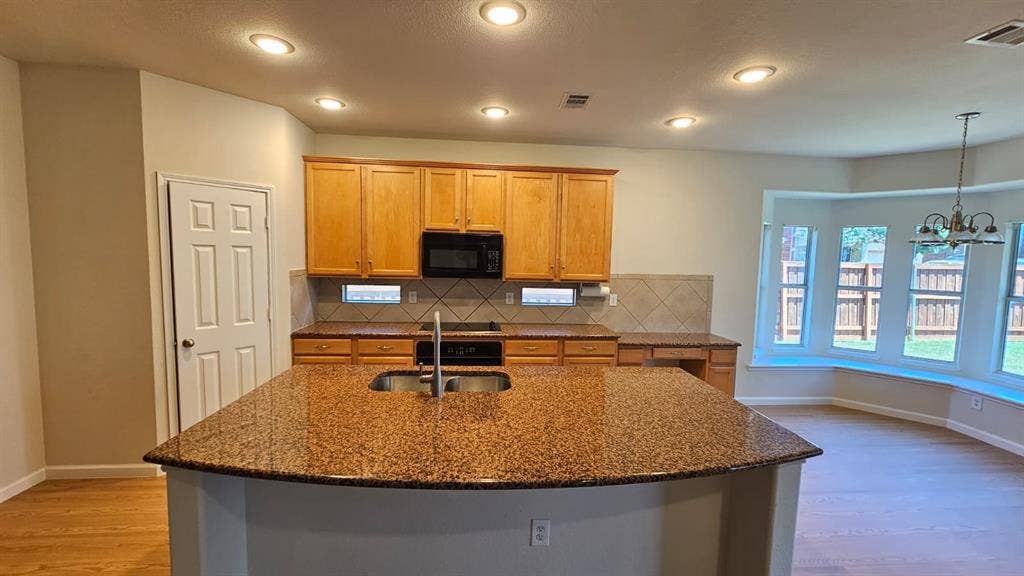 5236 Hilcroft Road, Fort Worth, TX 76244