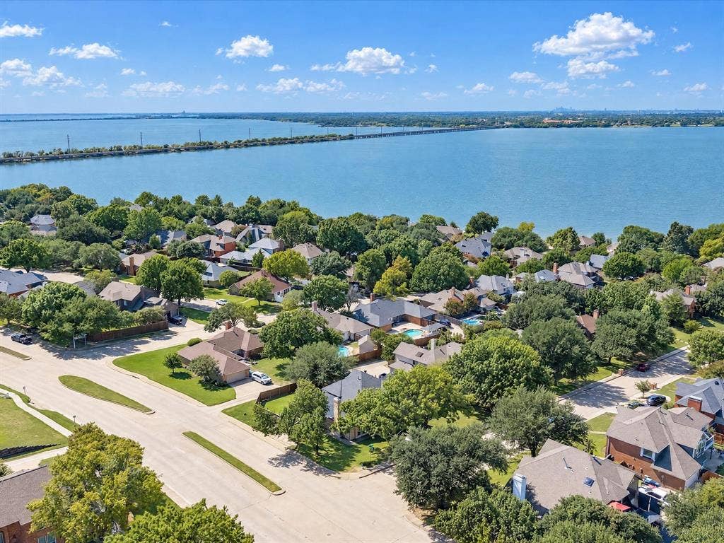 1601 N Hills Drive, Rockwall, TX 75087 1601 N Hills Drive, Rockwall, TX 75087