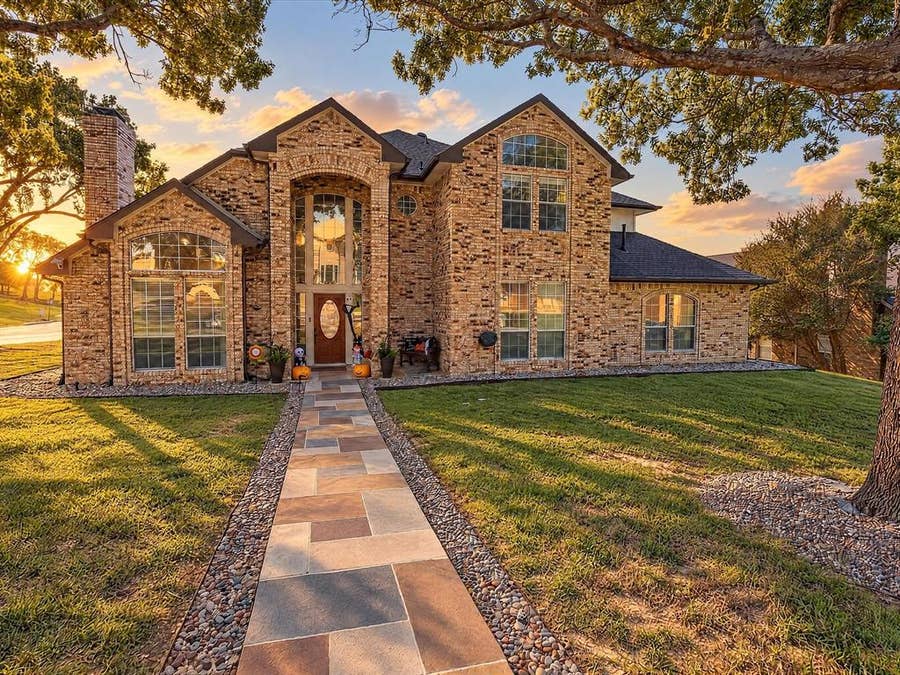 Property photo for 1601 N Hills Drive, Rockwall, TX