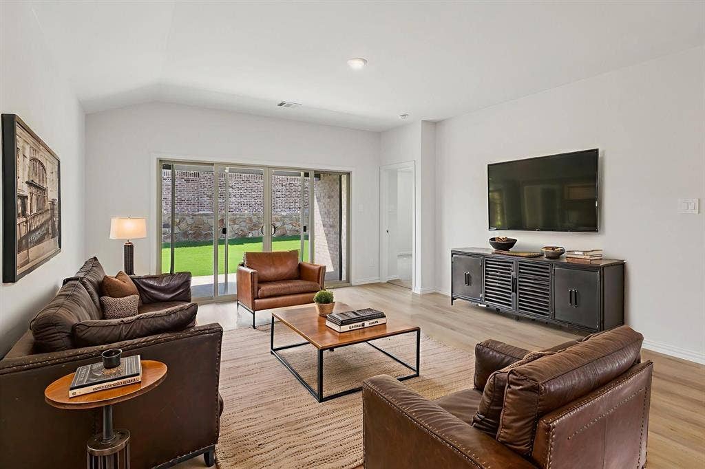 1753 Onion Creek Place, Crandall, TX 75114 Photo is not of the actual home, but is an inspirational photo of builder’s model home and may depict options, furnishings, and/or decorator features that are not included.