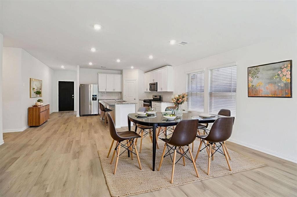 1753 Onion Creek Place, Crandall, TX 75114 Photo is not of the actual home, but is an inspirational photo of builder’s model home and may depict options, furnishings, and/or decorator features that are not included.