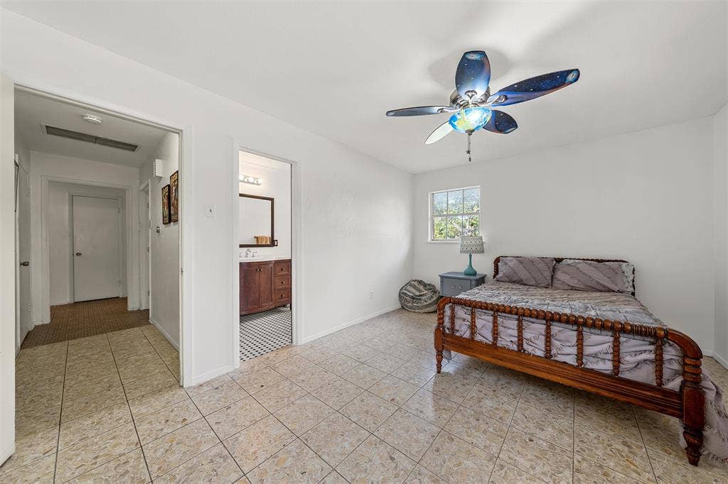 5713 Roberts Drive, Waco, TX 76710 5713 Roberts Drive, Waco, TX 76710