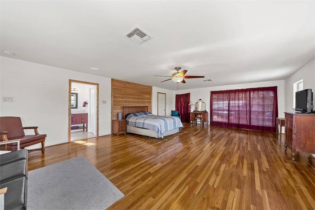 5713 Roberts Drive, Waco, TX 76710 5713 Roberts Drive, Waco, TX 76710