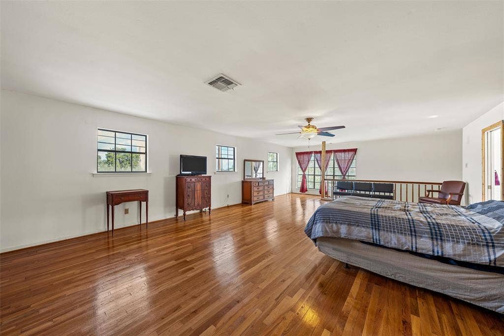 5713 Roberts Drive, Waco, TX 76710 5713 Roberts Drive, Waco, TX 76710