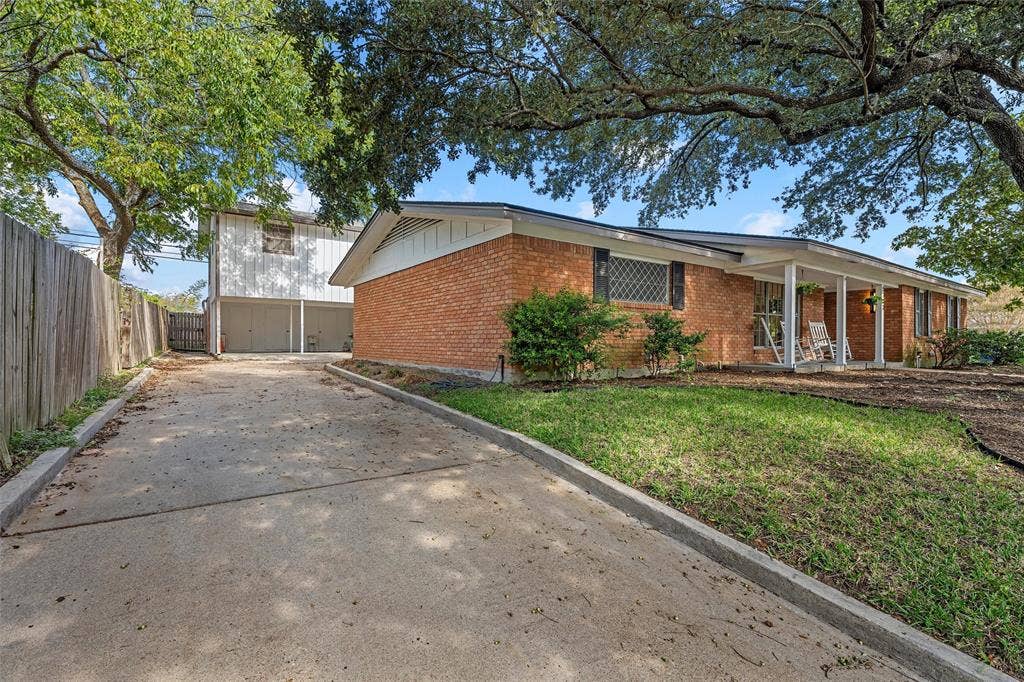 5713 Roberts Drive, Waco, TX 76710 5713 Roberts Drive, Waco, TX 76710