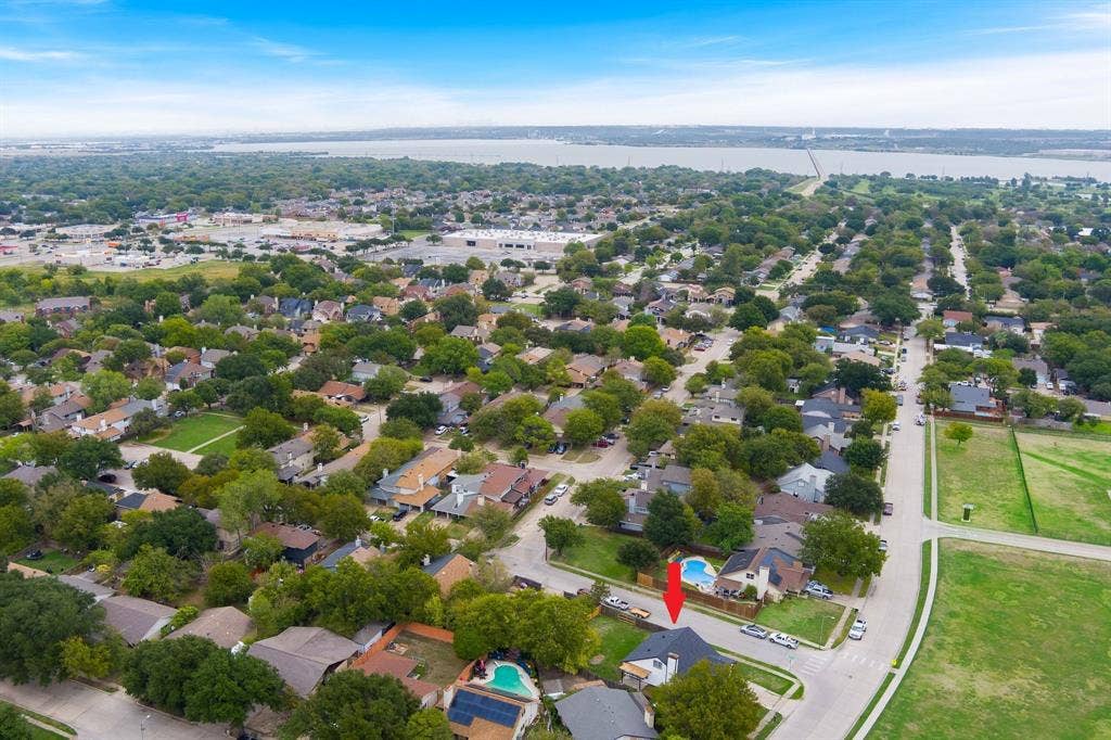 506 E Springdale Lane, Grand Prairie, TX 75052