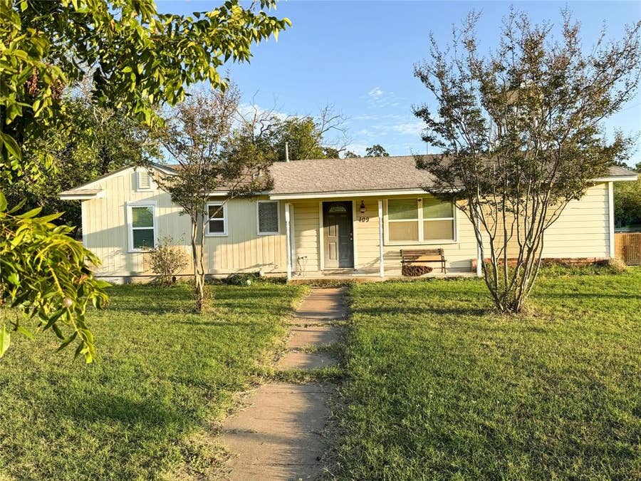 Property photo for 409 W 19th Street, Cisco, TX