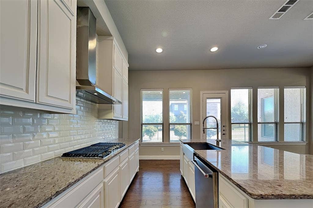 7801 Avondale Drive, McKinney, TX 75070 7801 Avondale Drive, McKinney, TX 75070