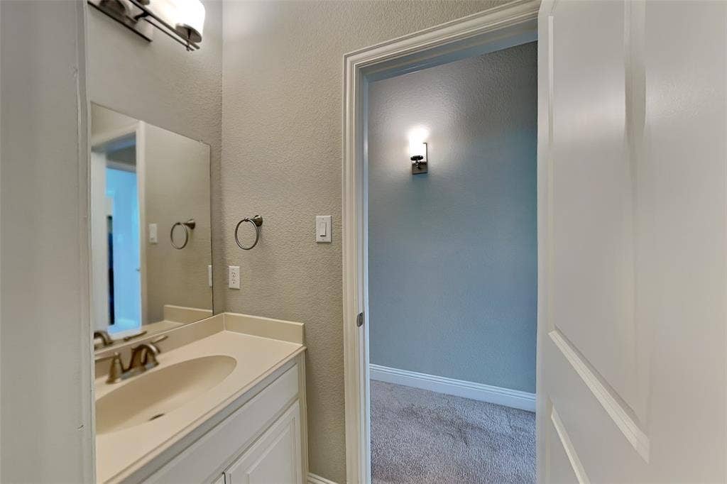 7801 Avondale Drive, McKinney, TX 75070 7801 Avondale Drive, McKinney, TX 75070