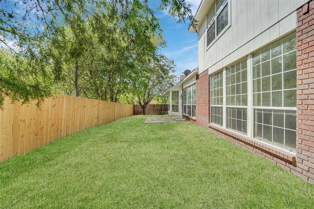 8316 Autumncrest Court, Dallas, TX 75249 8316 Autumncrest Court, Dallas, TX 75249
