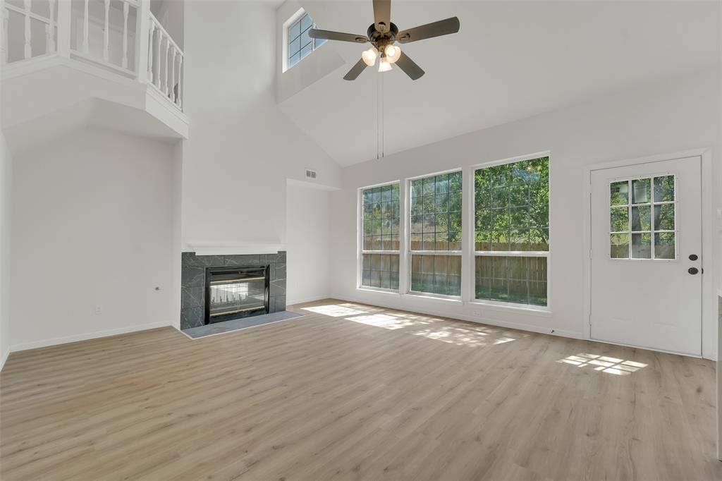 8316 Autumncrest Court, Dallas, TX 75249 Another view of family room