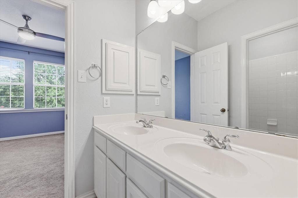 861 Bradford Street, Lantana, TX 76226 861 Bradford Street, Lantana, TX 76226