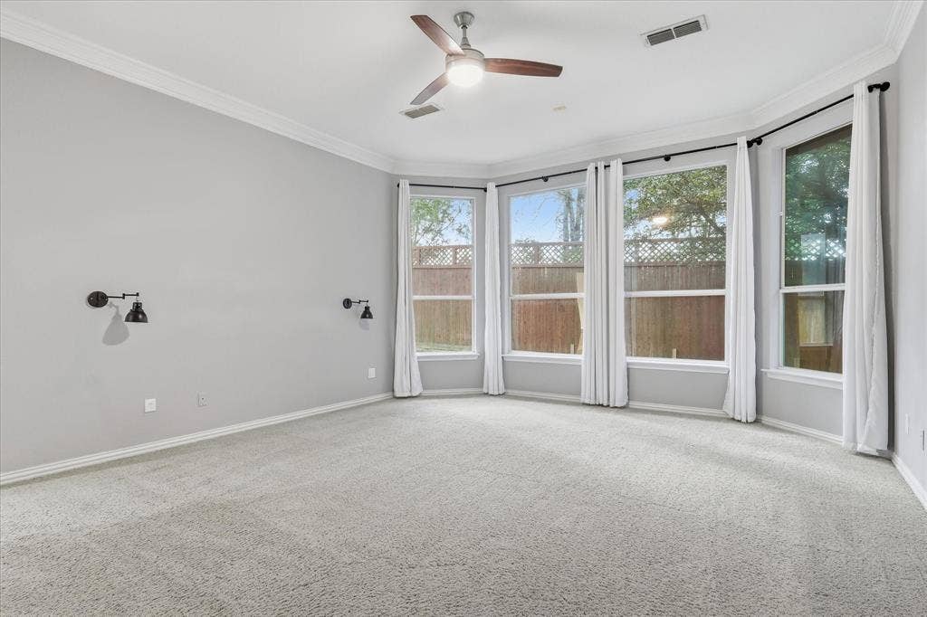 861 Bradford Street, Lantana, TX 76226 861 Bradford Street, Lantana, TX 76226