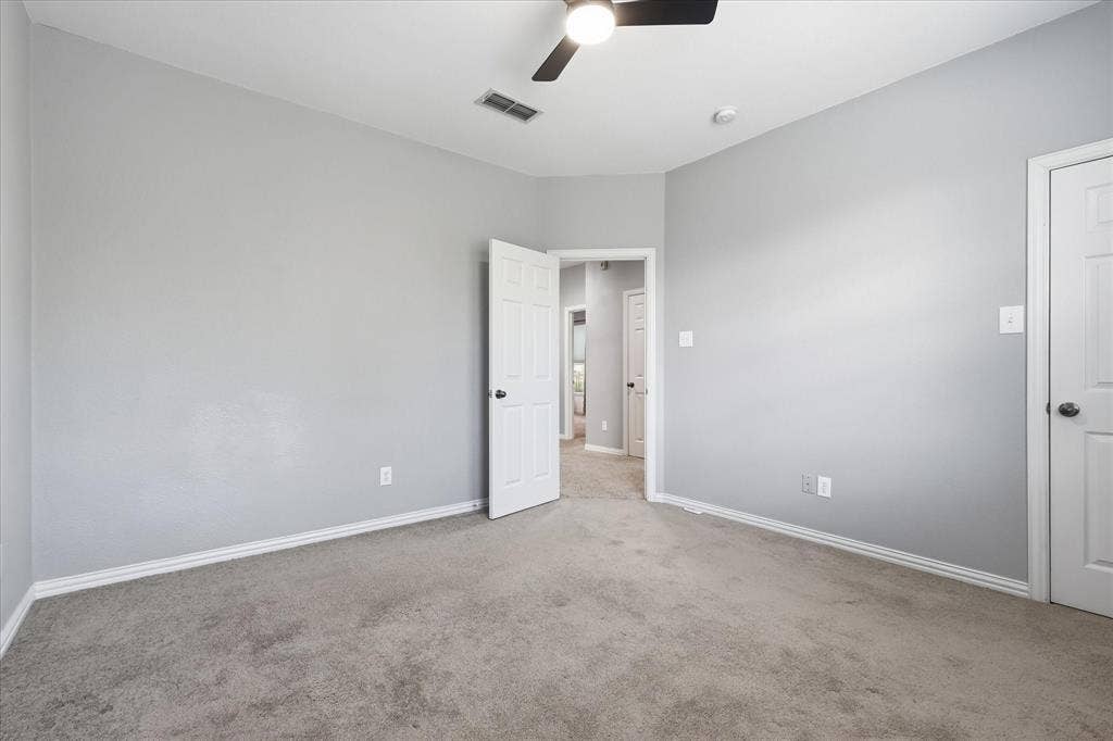 861 Bradford Street, Lantana, TX 76226 861 Bradford Street, Lantana, TX 76226