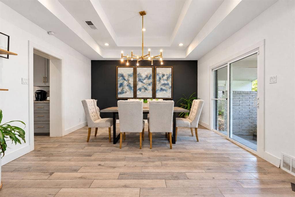 7326 Spring Valley Road, Dallas, TX 75254