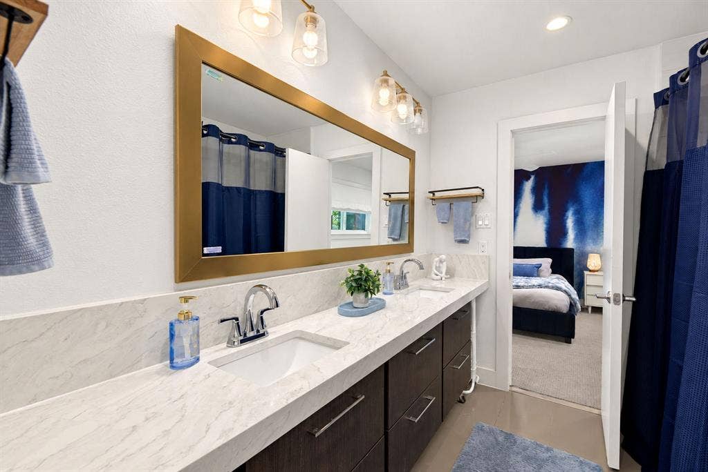 7326 Spring Valley Road, Dallas, TX 75254