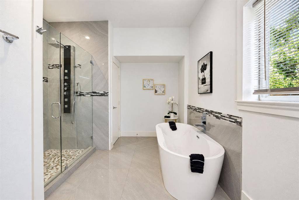 7326 Spring Valley Road, Dallas, TX 75254
