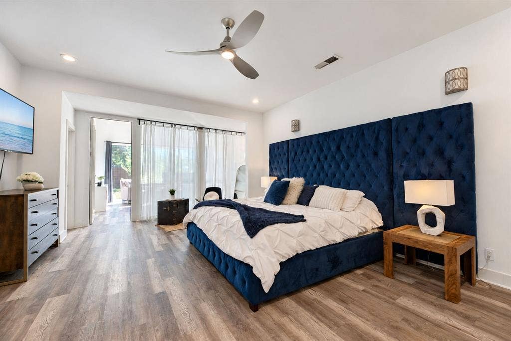 7326 Spring Valley Road, Dallas, TX 75254